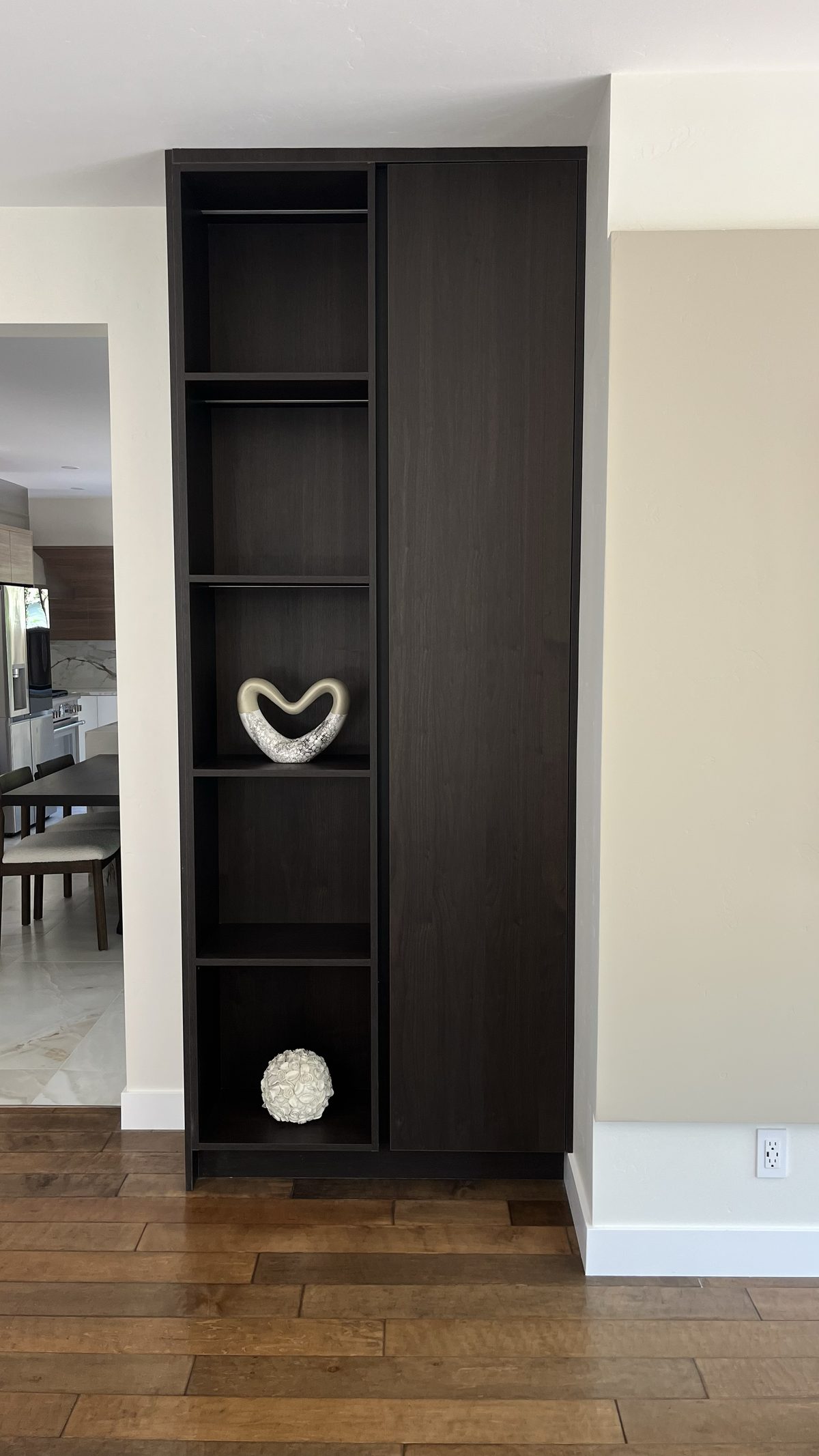 Sixth finished-room view of two-tone kitchen & built-ins cabinetry and surrounding surfaces